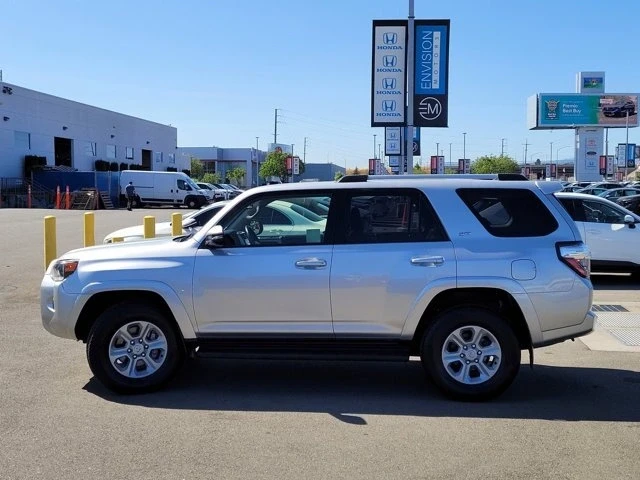 2022 Toyota 4Runner 5th Gen - Image 8 of 12