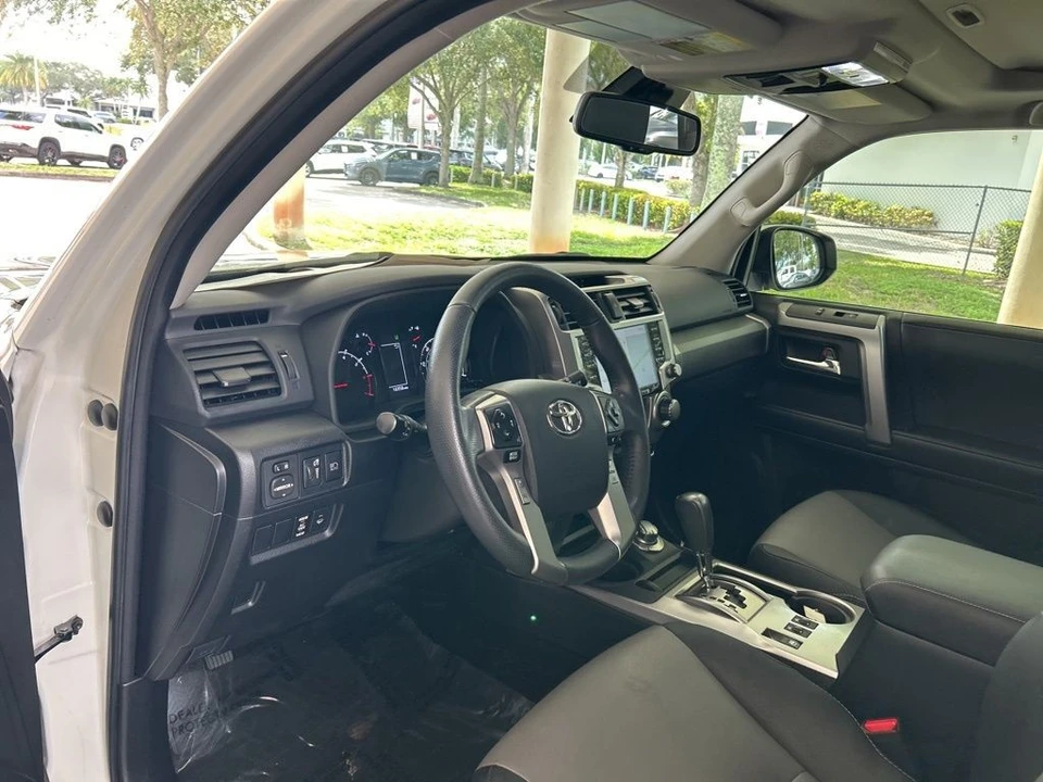 2022 Toyota 4Runner 5th Gen - Image 6 of 12