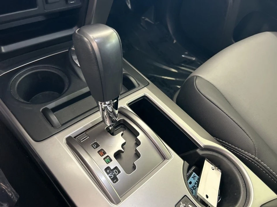 2022 Toyota 4Runner 5th Gen - Image 9 of 12
