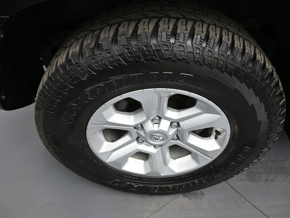 2022 Toyota 4Runner 5th Gen - Image 14 of 21