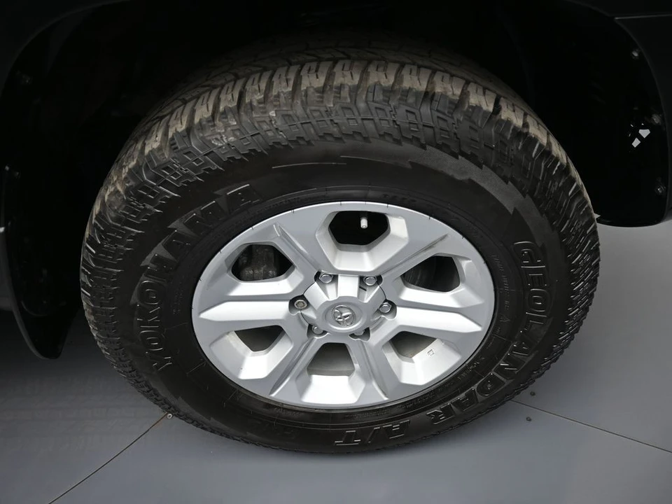2022 Toyota 4Runner 5th Gen - Image 13 of 21