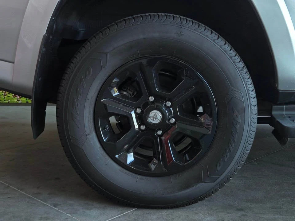 2022 Toyota 4Runner 5th Gen - Image 6 of 15