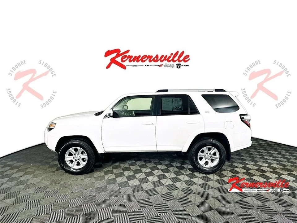 2022 Toyota 4Runner 5th Gen - Image 4 of 21