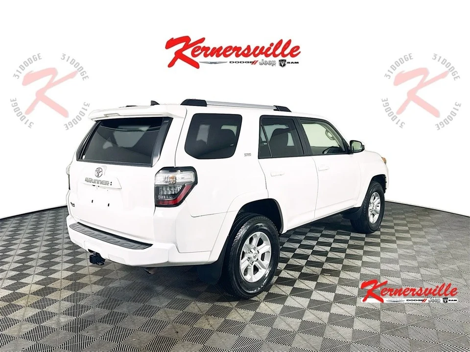 2022 Toyota 4Runner 5th Gen - Image 7 of 21