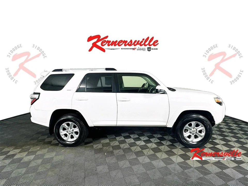 2022 Toyota 4Runner 5th Gen - Image 8 of 21