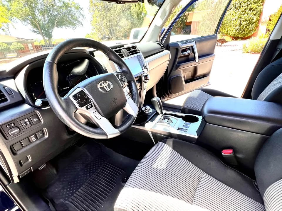 2022 Toyota 4Runner - Image 10 of 20
