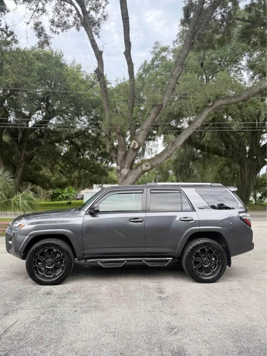 2022 Toyota 4Runner 5th Gen - Image 5 of 16