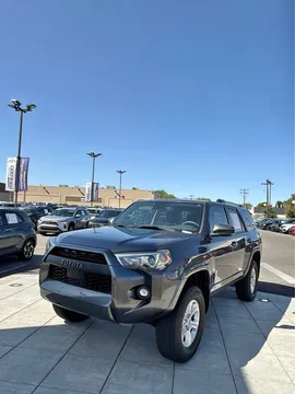 2022 Toyota 4Runner SR5 Sport Utility 4D