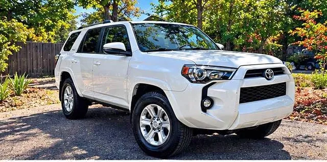 2022 Toyota 4Runner SR5 Sport Utility 4D