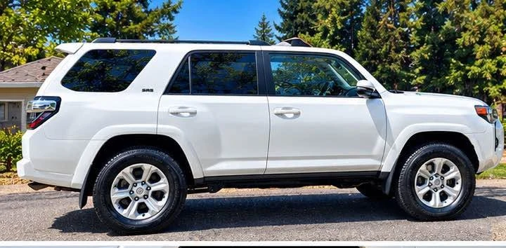 2022 Toyota 4Runner 5th Gen - Image 3 of 10