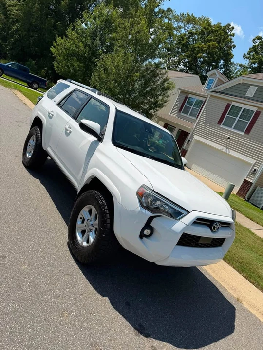 2022 Toyota 4Runner 5th Gen - Image 8 of 9