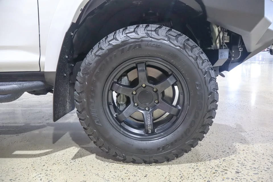 2022 Toyota 4Runner 5th Gen - Image 16 of 19