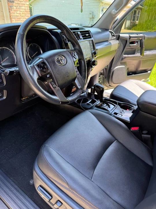 2022 Toyota 4Runner - Image 14 of 20