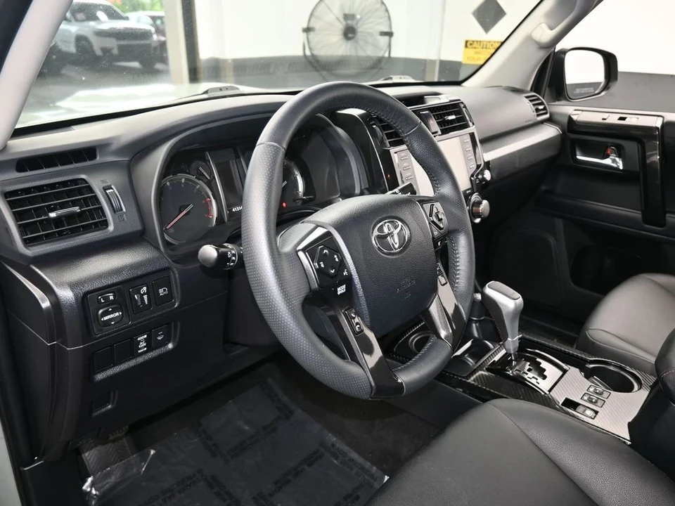 2022 Toyota 4Runner 5th Gen - Image 10 of 12
