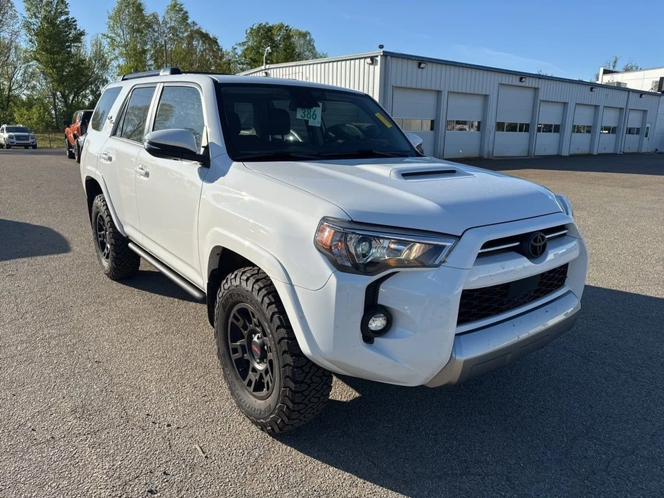2022 Toyota 4Runner 5th Gen - Image 4 of 8