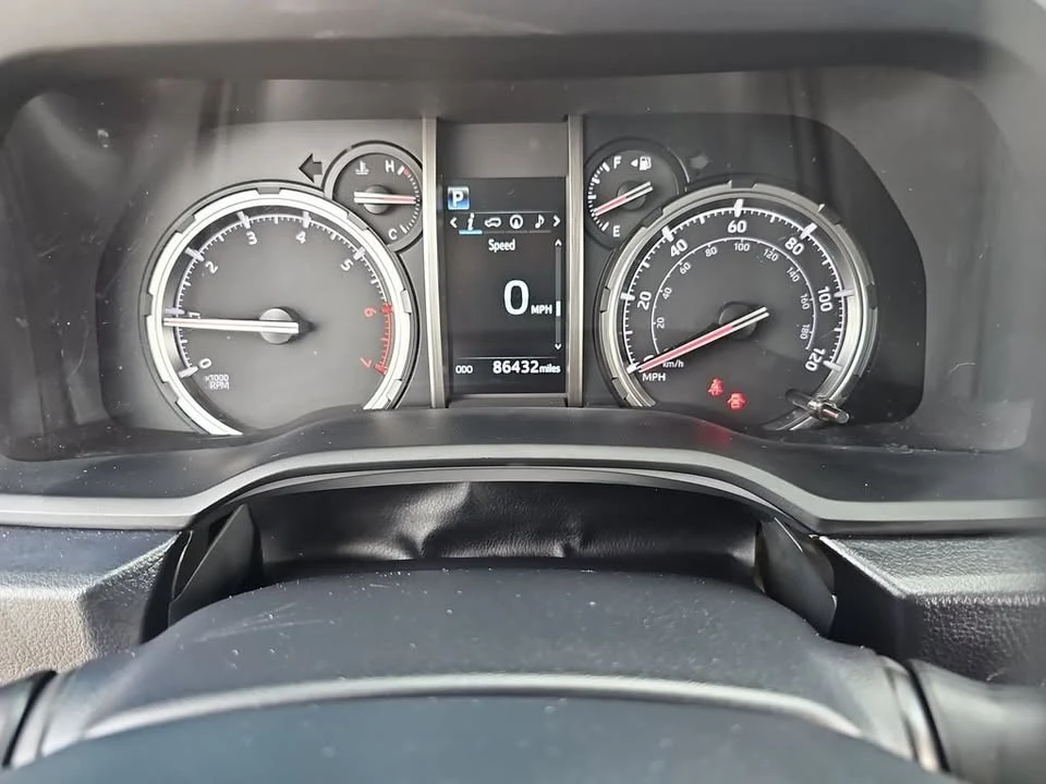 2022 Toyota 4Runner 5th Gen - Image 9 of 19