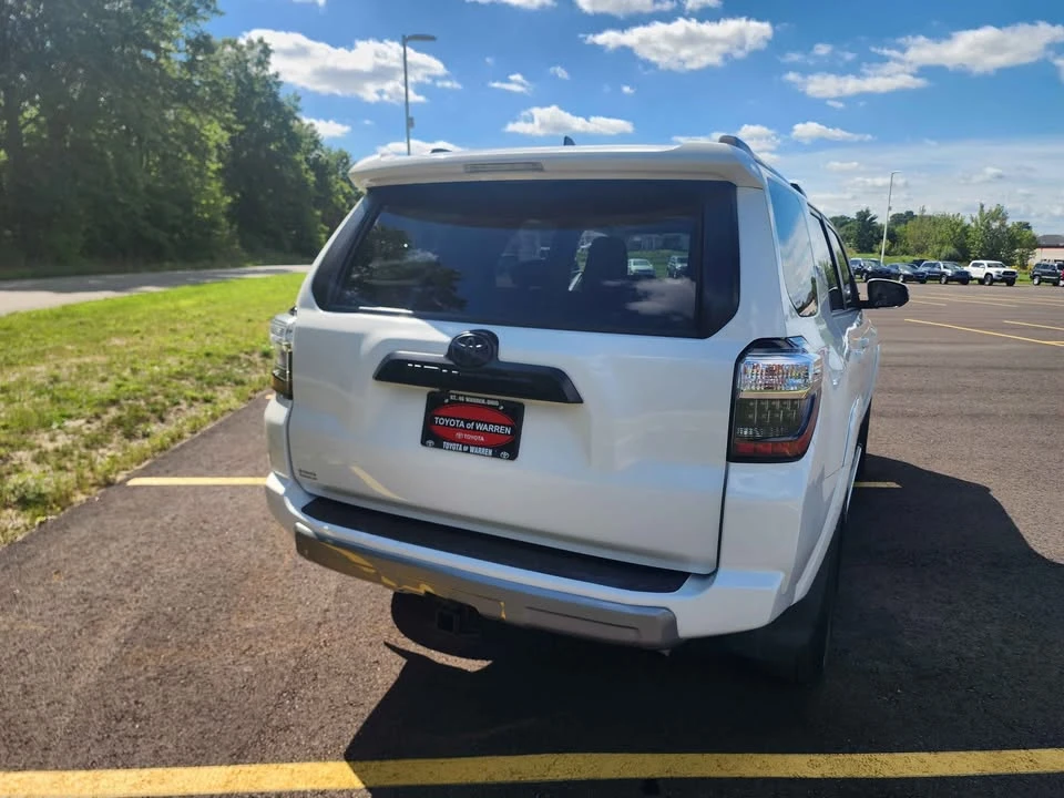 2022 Toyota 4Runner 5th Gen - Image 8 of 15