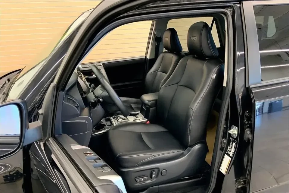 2022 Toyota 4Runner 5th Gen - Image 9 of 19