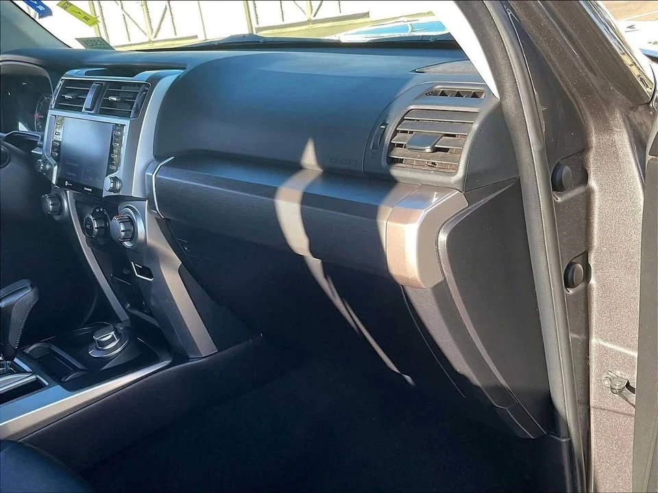 2022 Toyota 4Runner 5th Gen - Image 16 of 19