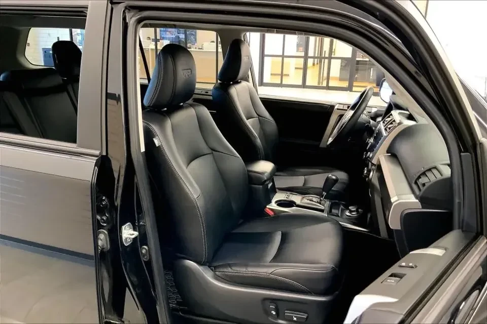 2022 Toyota 4Runner 5th Gen - Image 17 of 19