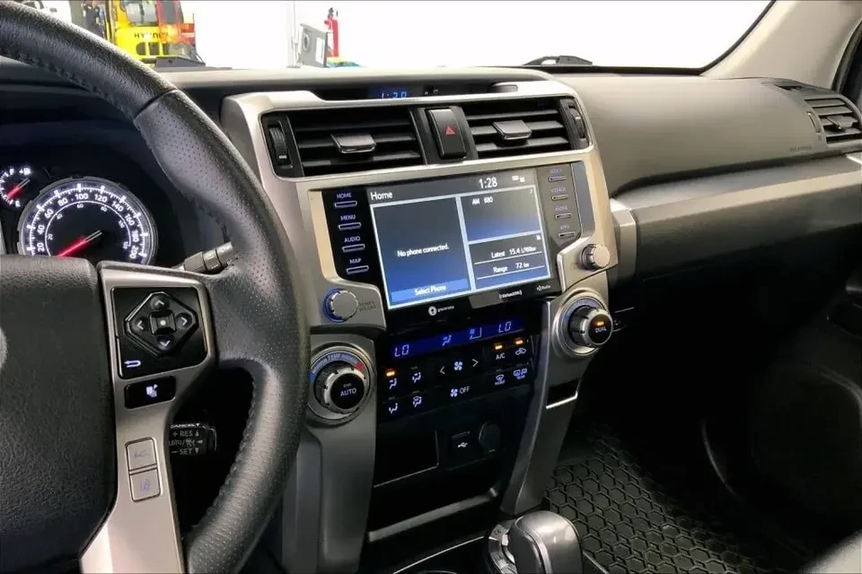 2022 Toyota 4Runner 5th Gen - Image 13 of 19