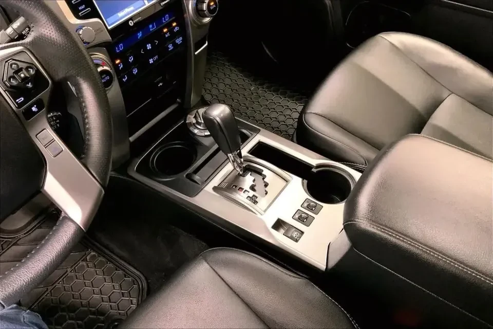 2022 Toyota 4Runner 5th Gen - Image 15 of 19