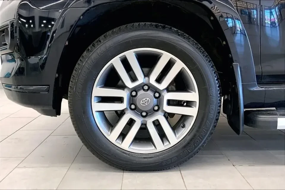 2022 Toyota 4Runner 5th Gen - Image 7 of 19