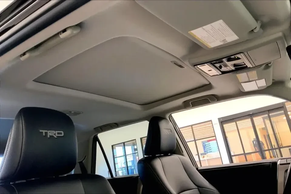 2022 Toyota 4Runner 5th Gen - Image 16 of 19