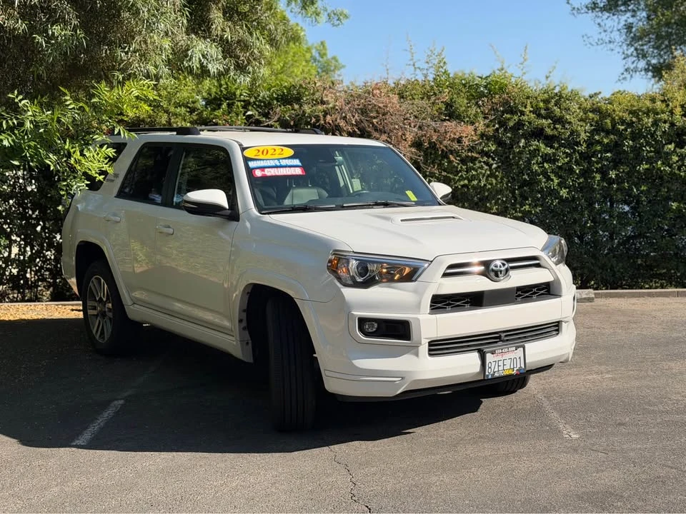 2022 Toyota 4Runner 5th Gen - Image 4 of 16