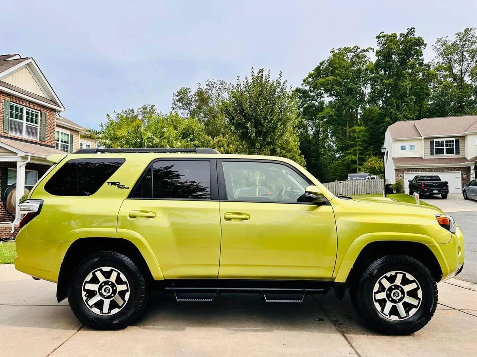 2022 Toyota 4Runner 5th Gen - Image 9 of 17