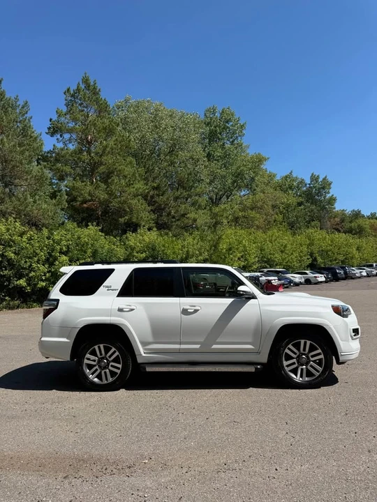 2022 Toyota 4Runner 5th Gen - Image 3 of 18