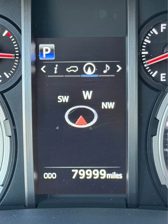 2022 Toyota 4Runner 5th Gen - Image 11 of 17