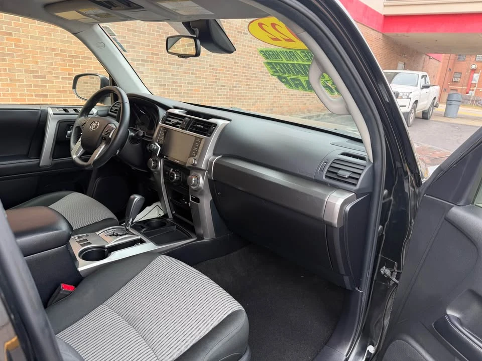 2022 Toyota 4Runner 5th Gen - Image 8 of 10