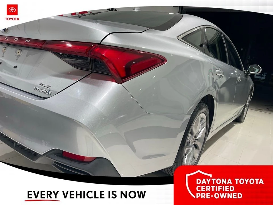 2022 Toyota Avalon 5th Gen - Image 8 of 12