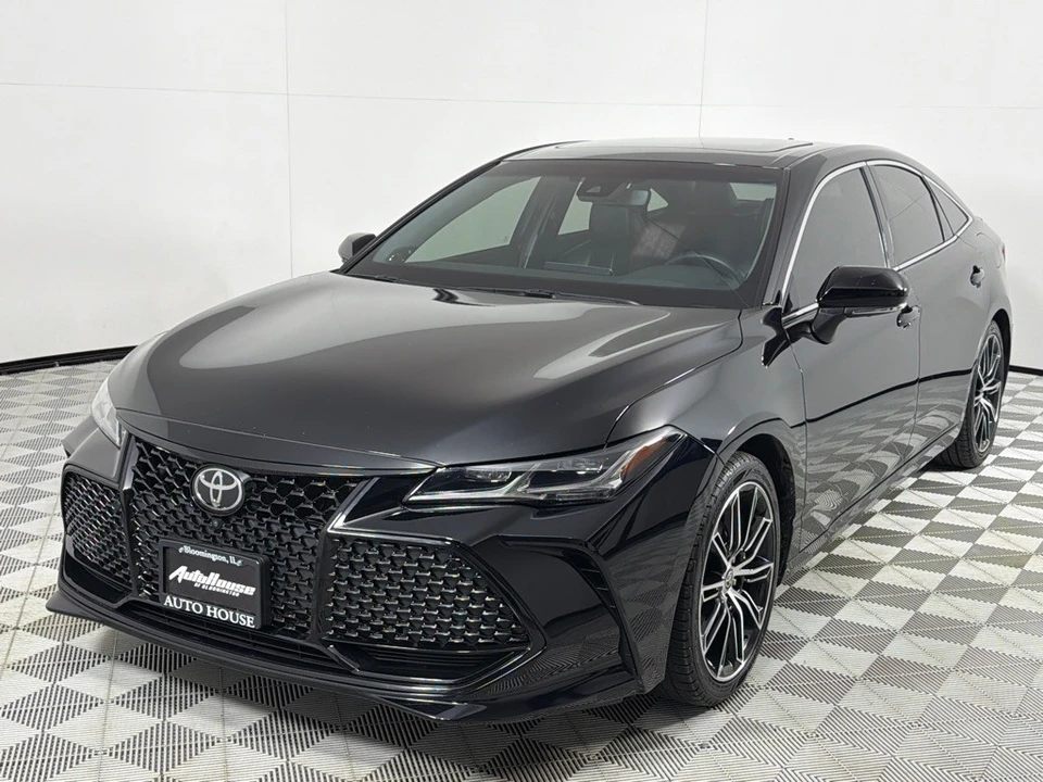 2022 Toyota Avalon 5th Gen - Image 9 of 12