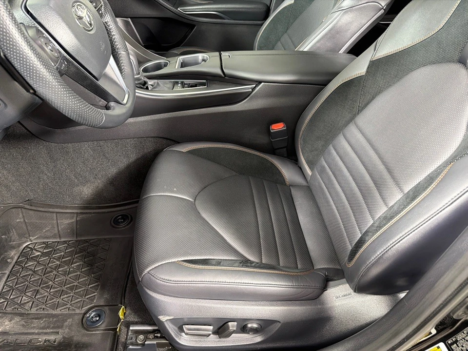 2022 Toyota Avalon 5th Gen - Image 11 of 12