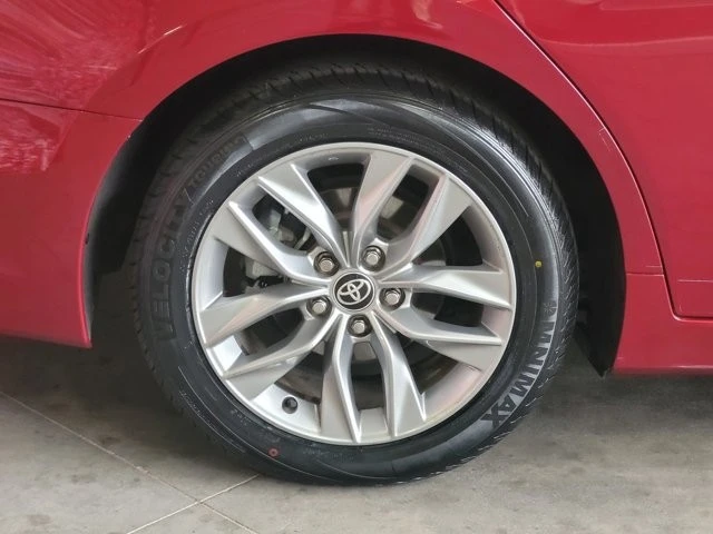 2022 Toyota Avalon 5th Gen - Image 5 of 12