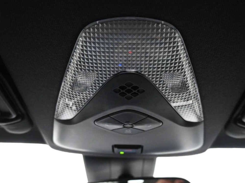 2022 Toyota C-HR - Image 17 of 21