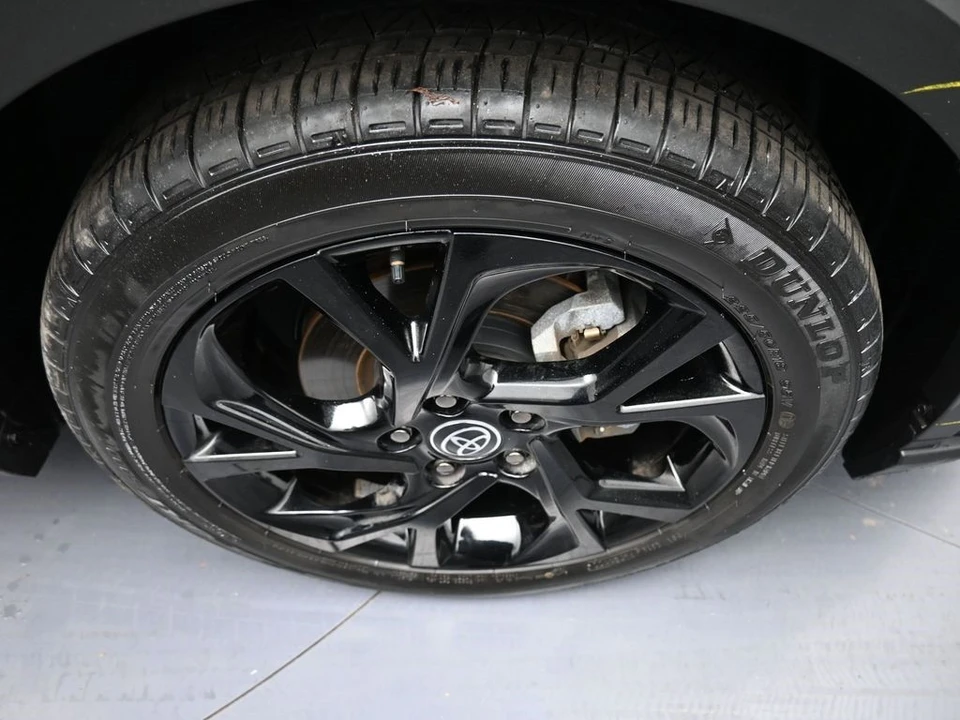 2022 Toyota C-HR - Image 13 of 21