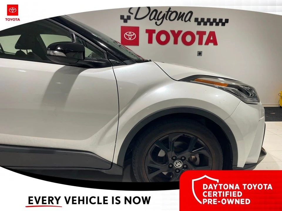 2022 Toyota C-HR - Image 4 of 10