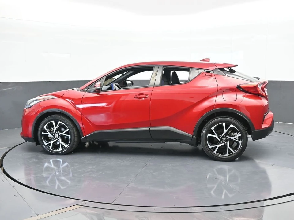 2022 Toyota C-HR - Image 3 of 12