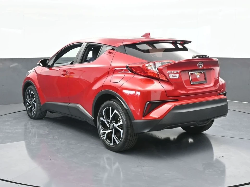 2022 Toyota C-HR - Image 4 of 12