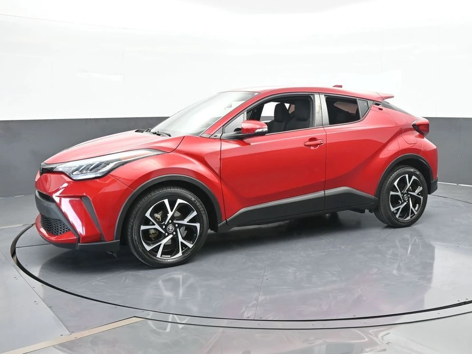 2022 Toyota C-HR - Image 2 of 12
