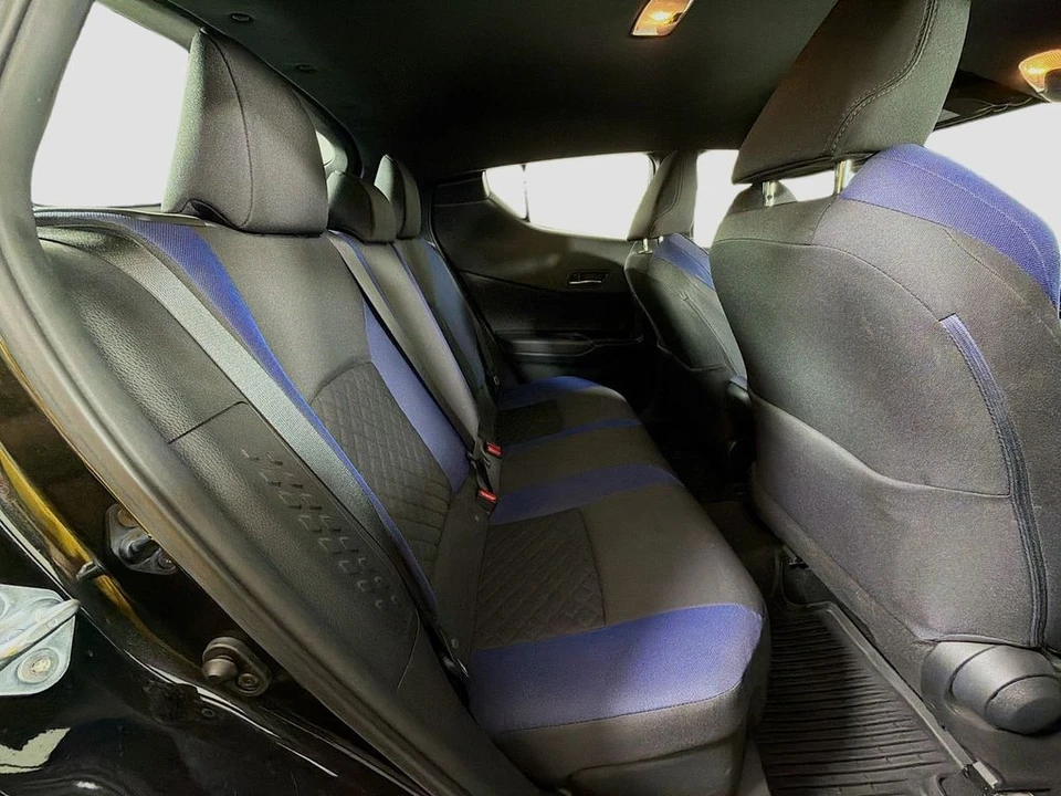 2022 Toyota C-HR - Image 26 of 31