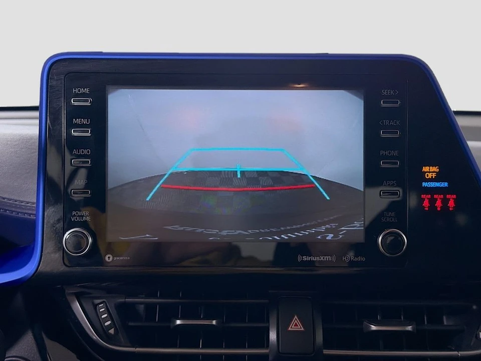 2022 Toyota C-HR - Image 17 of 31