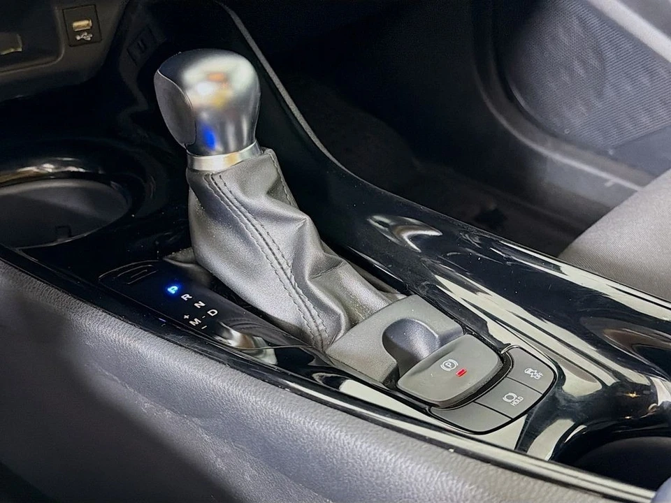 2022 Toyota C-HR - Image 19 of 31