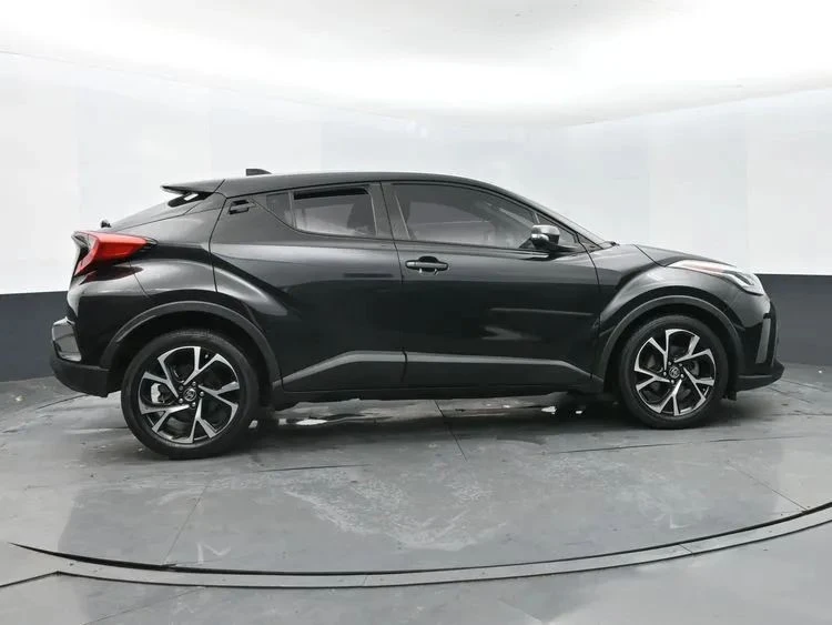 2022 Toyota C-HR - Image 4 of 12