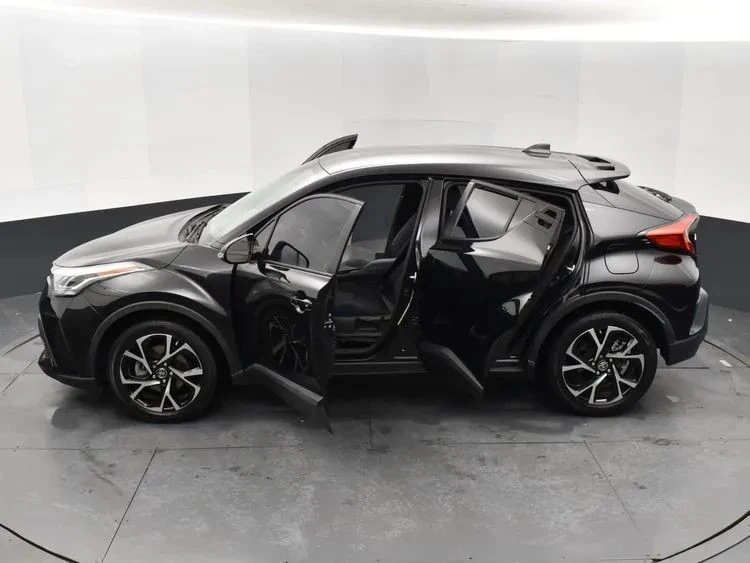 2022 Toyota C-HR - Image 7 of 12