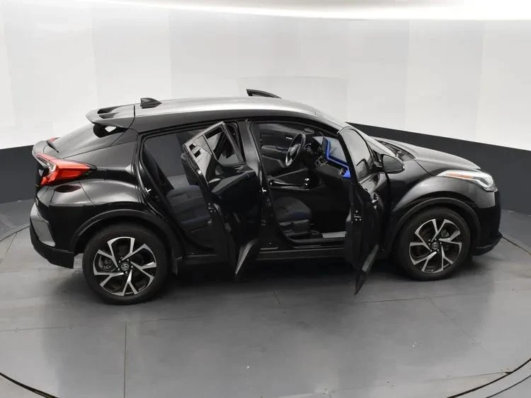 2022 Toyota C-HR - Image 6 of 12