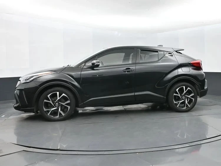 2022 Toyota C-HR - Image 5 of 12
